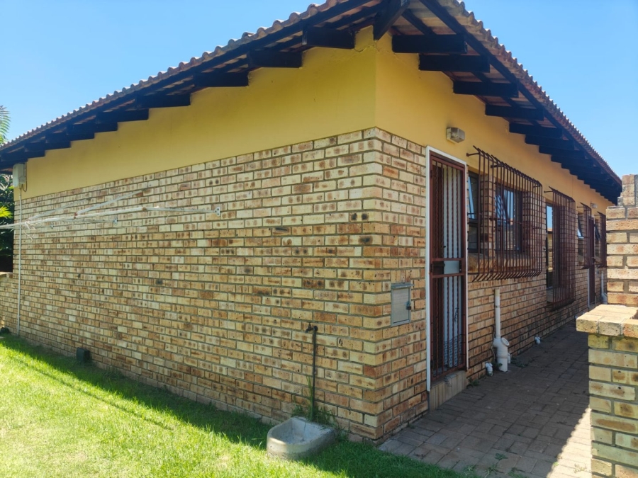 2 Bedroom Property for Sale in Vaalpark Free State